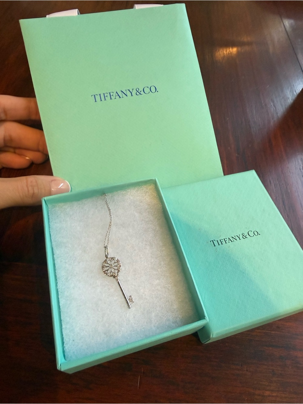 Tiffany & Co. Key Pendant Necklace in White Gold 18k and diamants